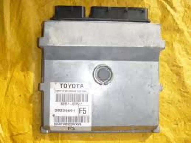 Computadoras originales para Toyota Corolla