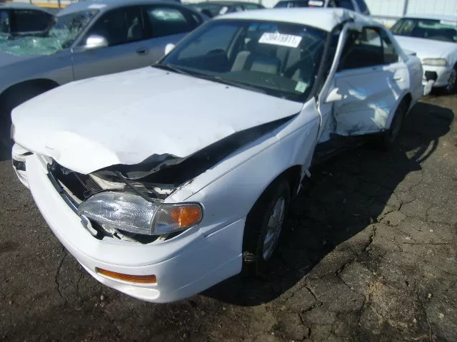 Partes de colision para Toyota camry 1997 en venta.