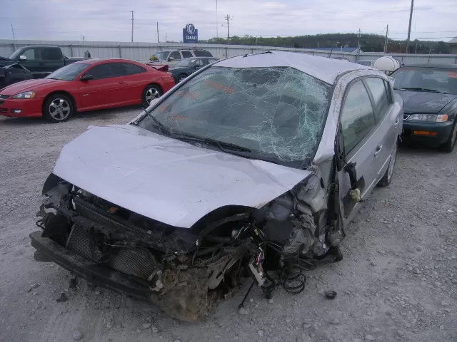 Venta de Partes de colision y Refacciones Nissan Sentra 2008.