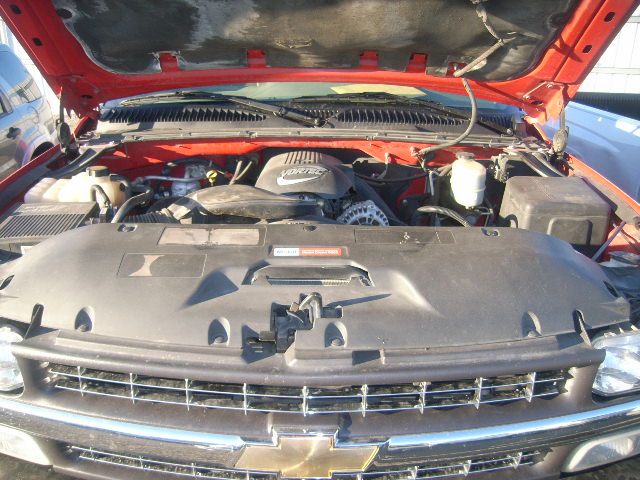 Venta de motores y transmisiones Chevrolet Silverado 2002.