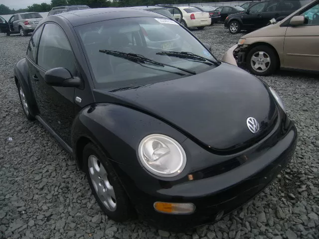 Venta de Repuestos y Accesorios Volkswagen Beetle 2003.